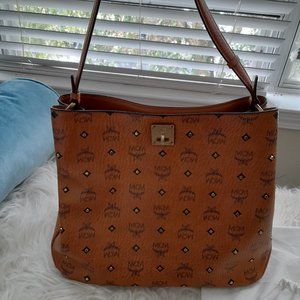 MCM Monogram Klara (Medium)